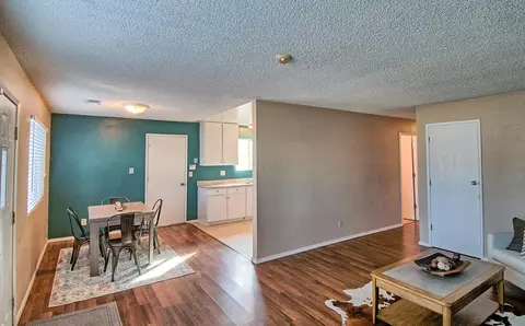 2273 Christian Ln, Redding, CA 96002 photo 2