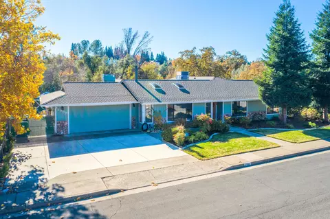 2989 Lake Redding Dr, Redding, CA 96003 photo 9