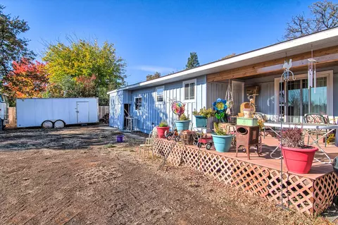 1597 Derby Ln, Redding, CA 96002 photo 24