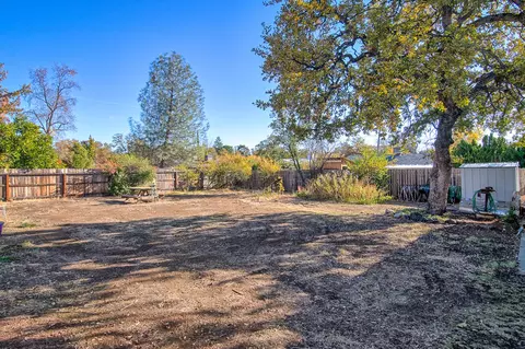 1597 Derby Ln, Redding, CA 96002 photo 28