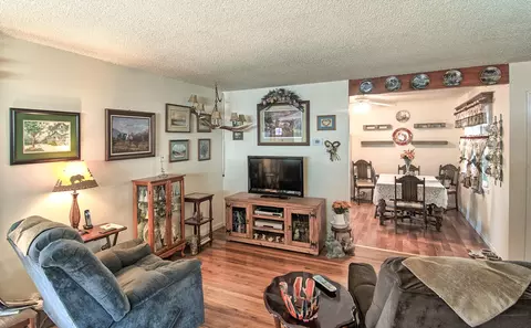 1597 Derby Ln, Redding, CA 96002 photo 9