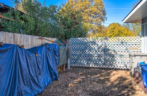 1597 Derby Ln, Redding, CA 96002 photo 29