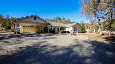 14150 Bear Mountain Rd, Redding, CA 96003 photo 1