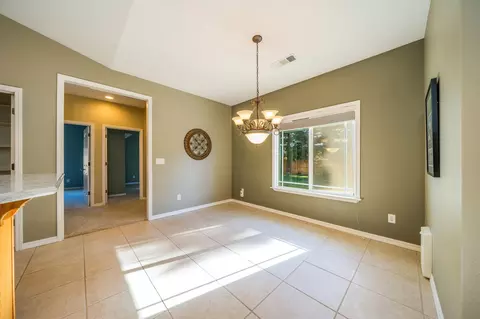 509 Antoinette Ct, Red Bluff, CA 96080 photo 8