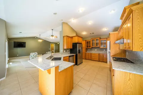 509 Antoinette Ct, Red Bluff, CA 96080 photo 4