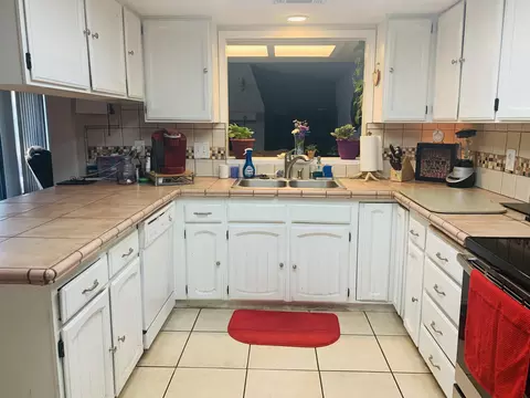 1506 Casa Vereda Way, Redding, CA 96003 photo 11