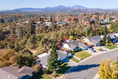 2811 Blue Bell Dr, Redding, CA 96001 photo 31