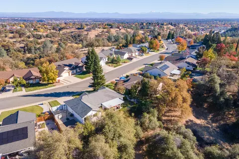 2811 Blue Bell Dr, Redding, CA 96001 photo 34