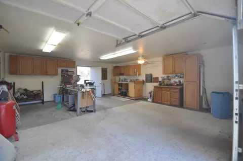 19733 Midland Dr, Redding, CA 96003 photo 37