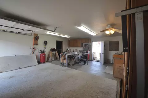 19733 Midland Dr, Redding, CA 96003 photo 38