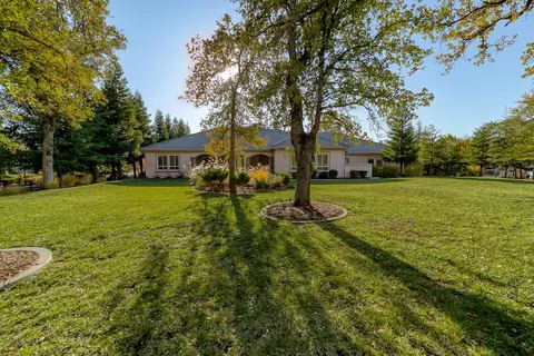 19550 San Vincente Dr, Redding, CA 96003 photo 25