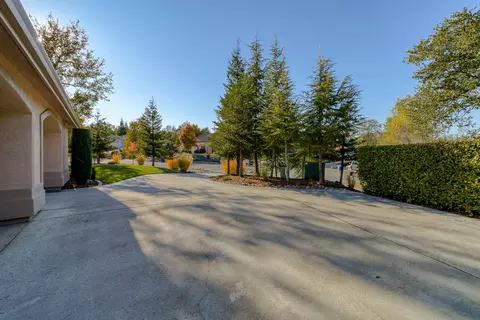 19550 San Vincente Dr, Redding, CA 96003 photo 26