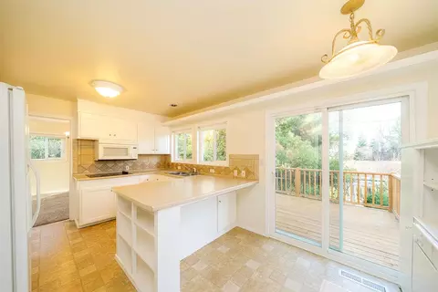 3400 Scenic Dr, Redding, CA 96001 photo 13