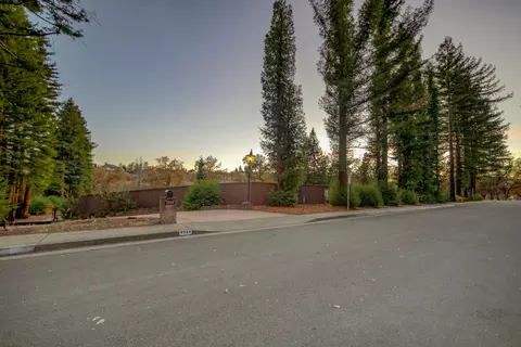 3389 Harlan Dr, Redding, CA 96003 photo 20