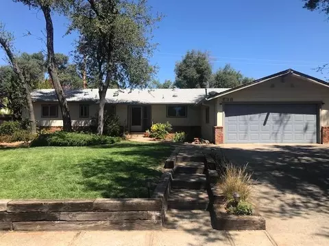 688 Terrace Dr, Redding, CA 96002 photo 1