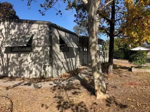 3355 Santa Rosa Way, Redding, CA 96003 photo 4