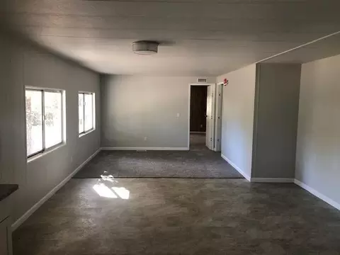 3355 Santa Rosa Way, Redding, CA 96003 photo 8