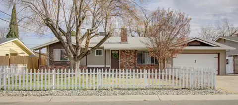 6421 Paso Dr, Redding, CA 96001 photo 3