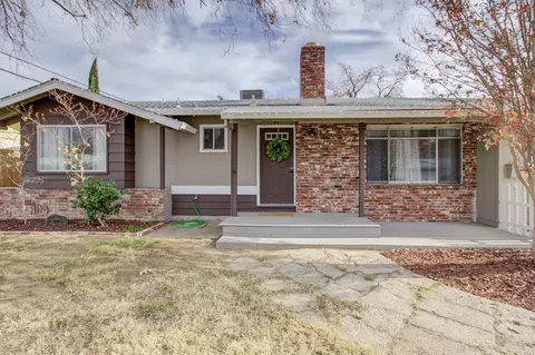 6421 Paso Dr, Redding, CA 96001 photo 2
