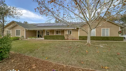 6130 Oak St, Anderson, CA 96007 photo 1