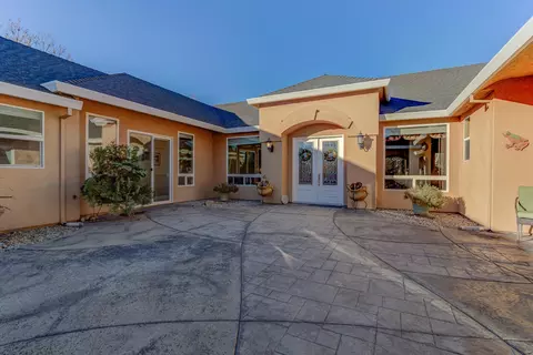 16900 Ski Way, Redding, CA 96003 photo 2