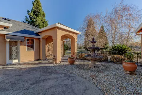 16900 Ski Way, Redding, CA 96003 photo 4