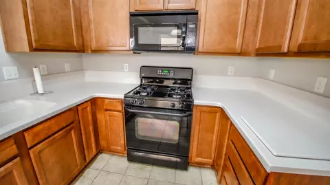 2143 Vienna Way, Redding, CA 96003 photo 7