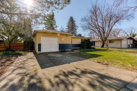 765 Lincoln St, Redding, CA 96001 photo 9
