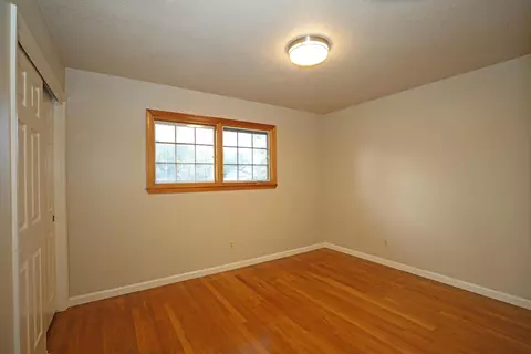 2097 Elmira Dr, Redding, CA 96001 photo 9