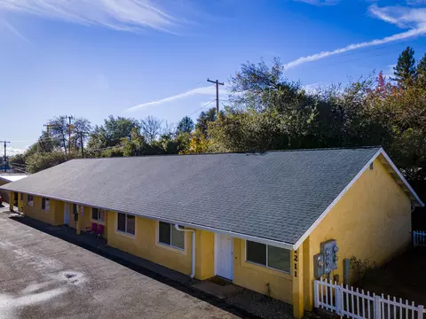 1211 Wurch Way, Redding, CA 96002 photo 1