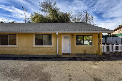 1211 Wurch Way, Redding, CA 96002 photo 3