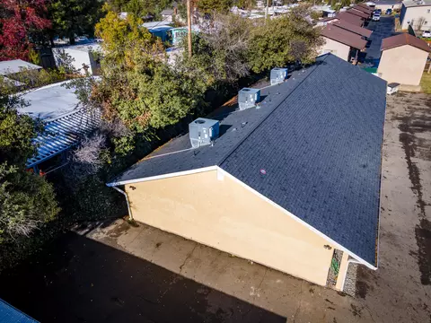 1211 Wurch Way, Redding, CA 96002 photo 12