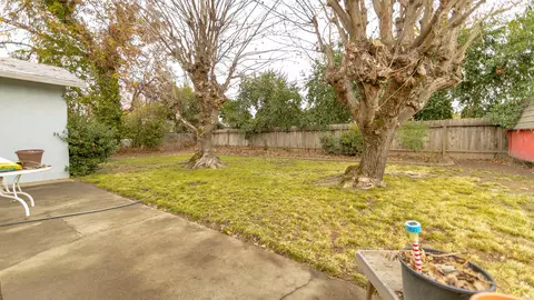 6457 Paso Dr, Redding, CA 96001 photo 20
