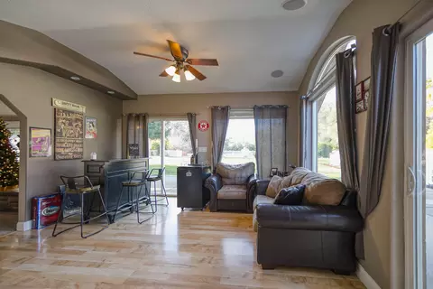 4370 Alta Mesa Dr, Redding, CA 96002 photo 16
