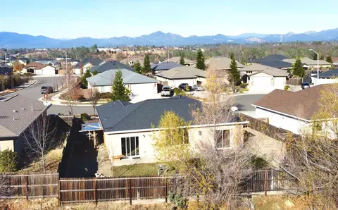 745 Grants Pass, Redding, CA 96003 photo 30