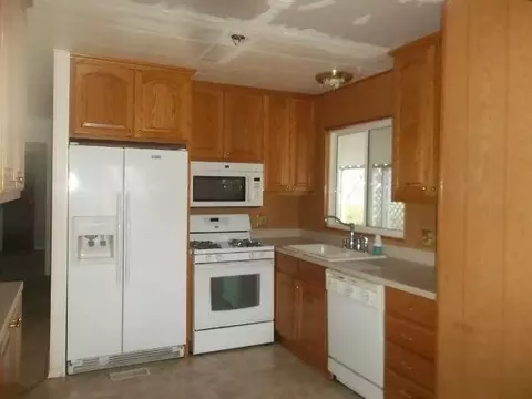 4473 Nugget Ln, Redding, CA 96003 photo 5