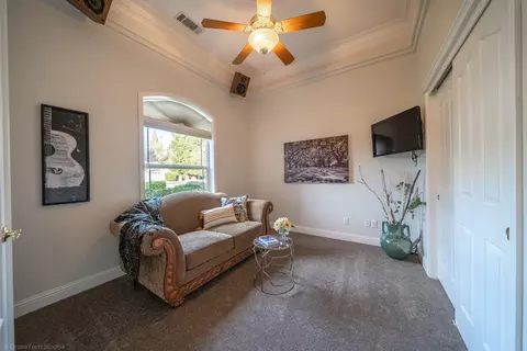 2623 Casabella Dr, Redding, CA 96002 photo 5