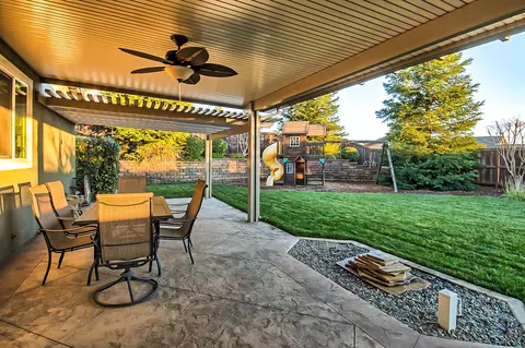 3401 Carlsbad Ln, Redding, CA 96002 photo 42