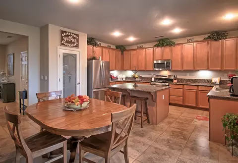 3401 Carlsbad Ln, Redding, CA 96002 photo 11