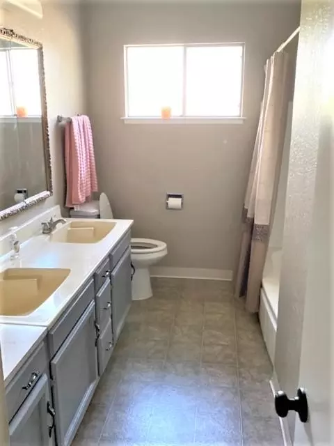 1298 Dusty Ln, Redding, CA 96002 photo 12