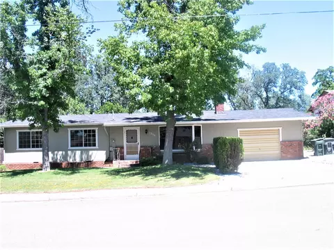 1298 Dusty Ln, Redding, CA 96002 photo 2