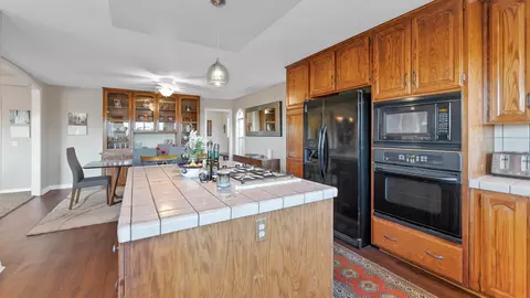 1472 St Andrews Dr, Redding, CA 96003 photo 18
