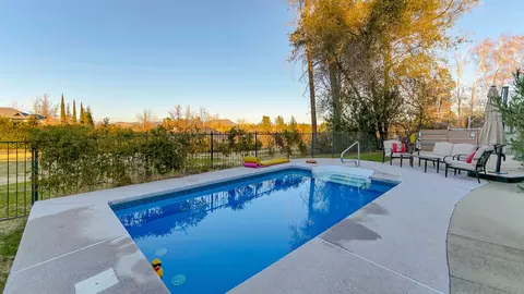 1472 St Andrews Dr, Redding, CA 96003 photo 8