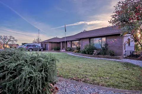 2897 Panorama Dr, Redding, CA 96003 photo 2