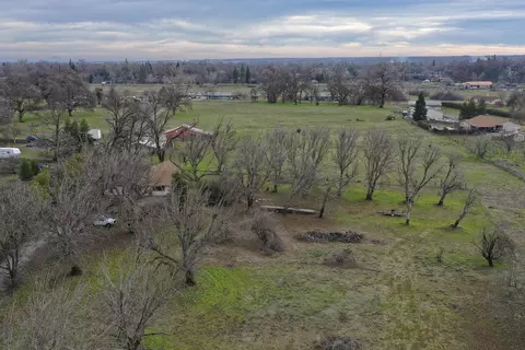 6454 Churn Creek Rd, Redding, CA 96002 photo 1