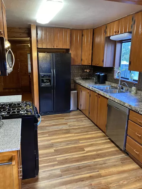 14643 Spring Branch Rd, Redding, CA 96003 photo 12