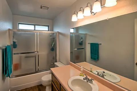 1052 Camelot Ct, Redding, CA 96003 photo 24