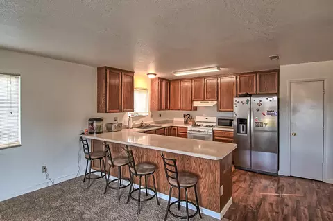 1052 Camelot Ct, Redding, CA 96003 photo 9