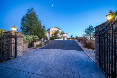 9400 Richison Ranch Rd, Redding, CA 96001 photo 3