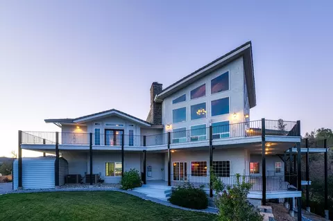 9400 Richison Ranch Rd, Redding, CA 96001 photo 2